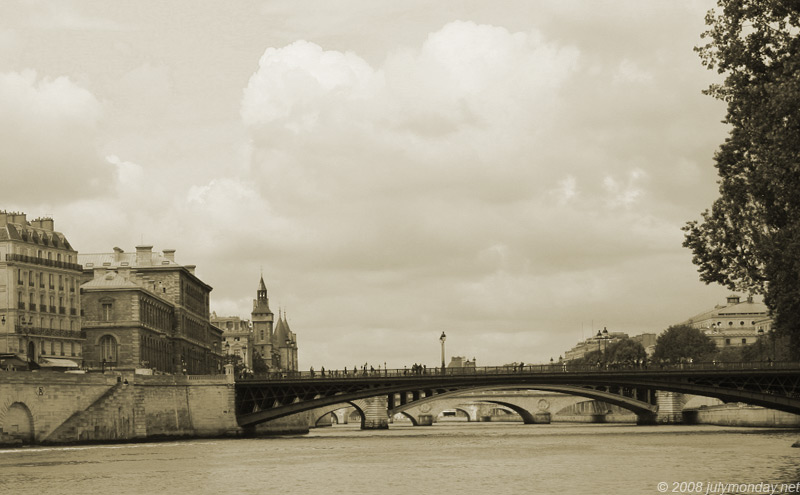 Bridges over Seine, Paris, September 13, 2008