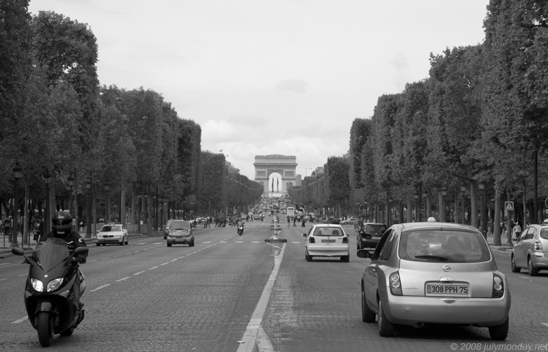 Six lanes of traffic, Paris, September 2008